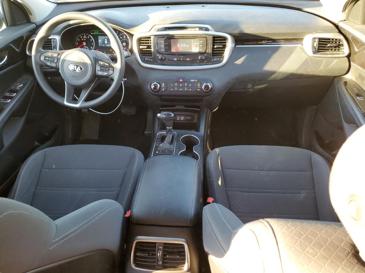 2018 Kia Sorento - Image 8