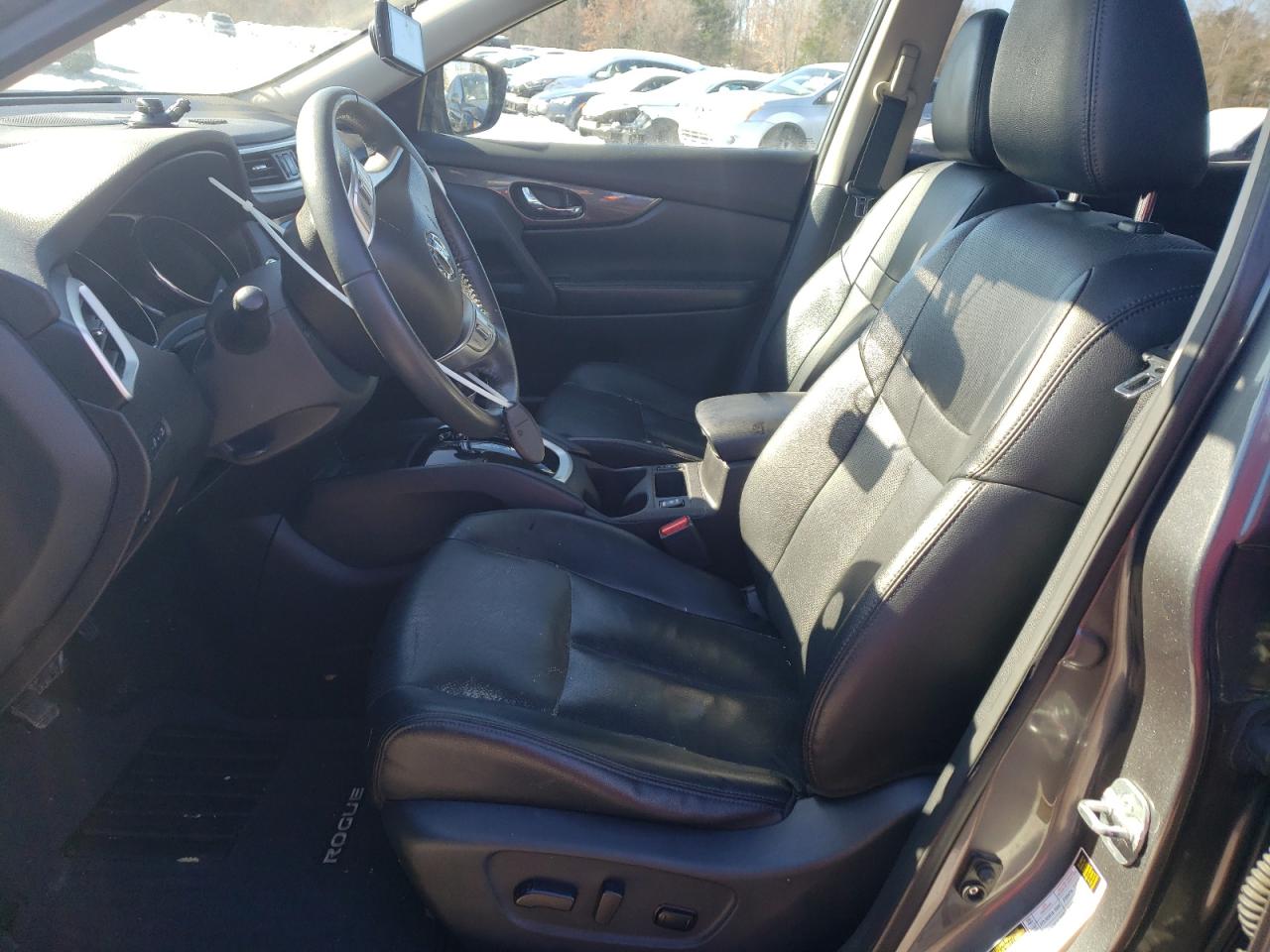 2015 Nissan Rogue - Image 7