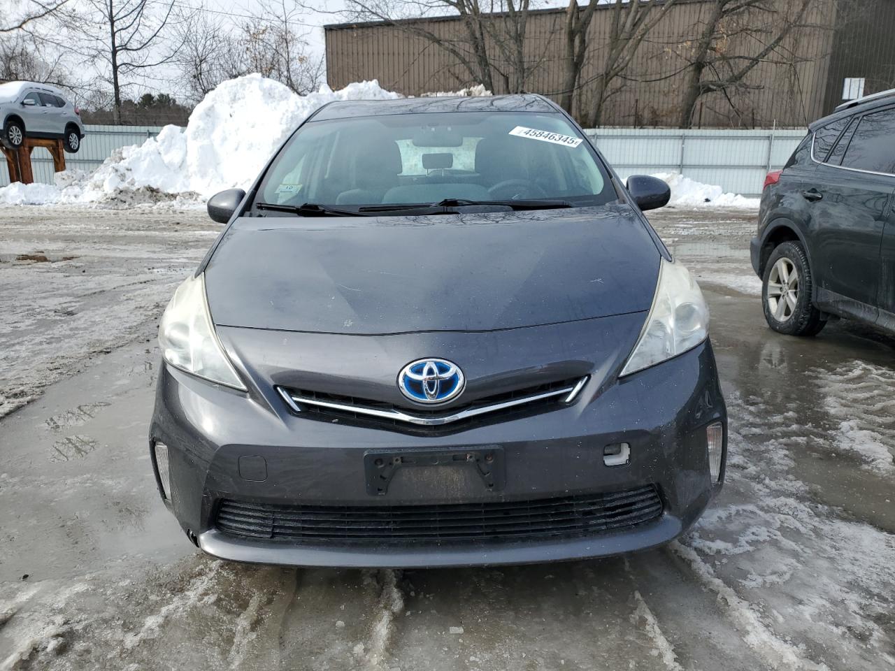 2012 Toyota Prius - Image 5