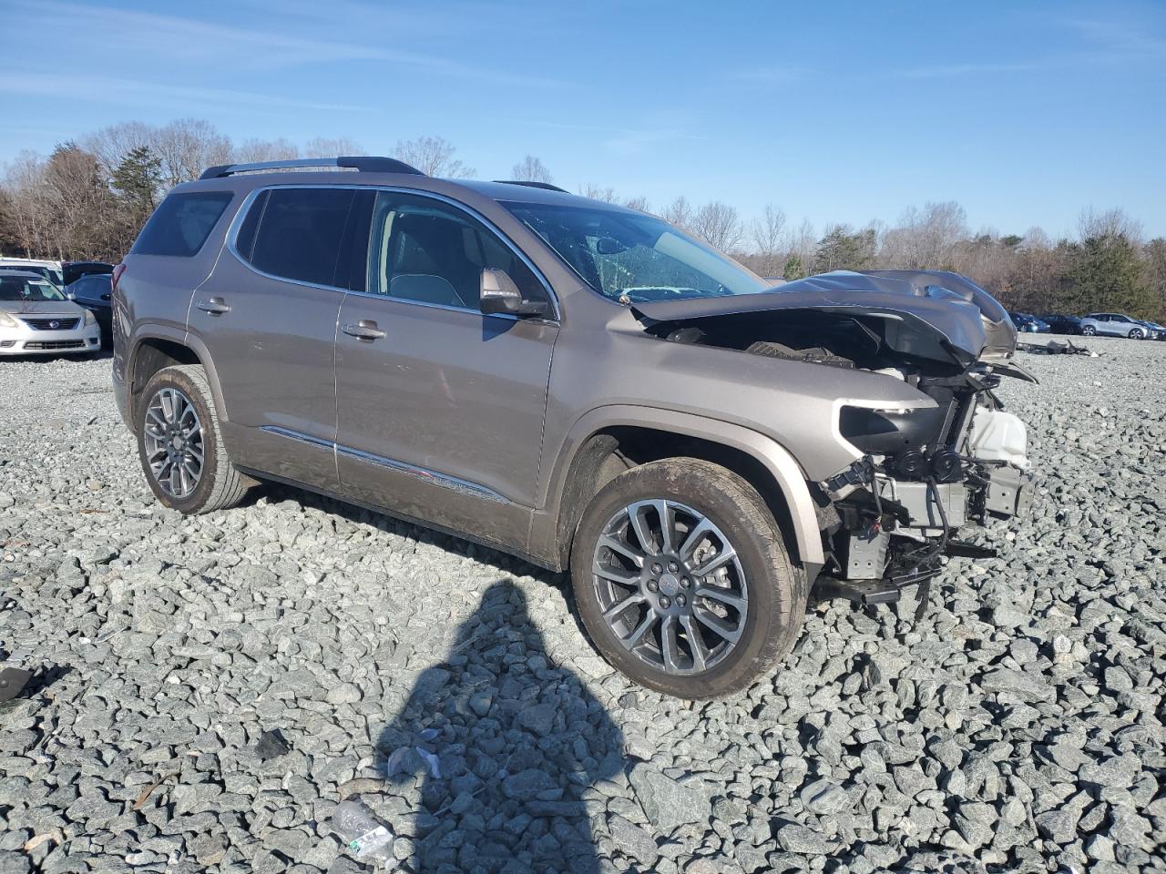 2022 GMC Acadia - Image 4