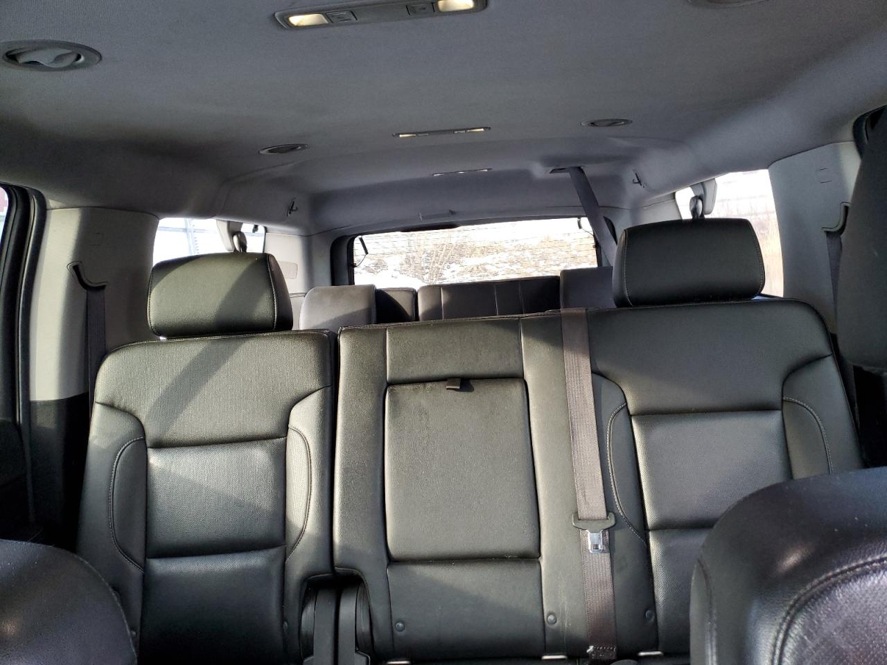 2017 GMC Yukon - Image 10
