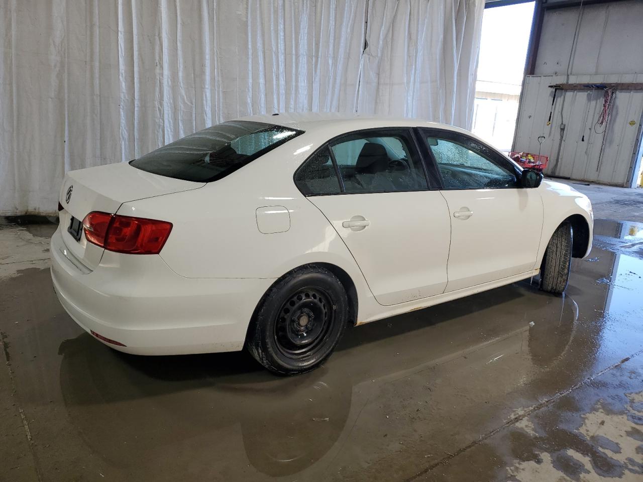 2014 Volkswagen Jetta - Image 3