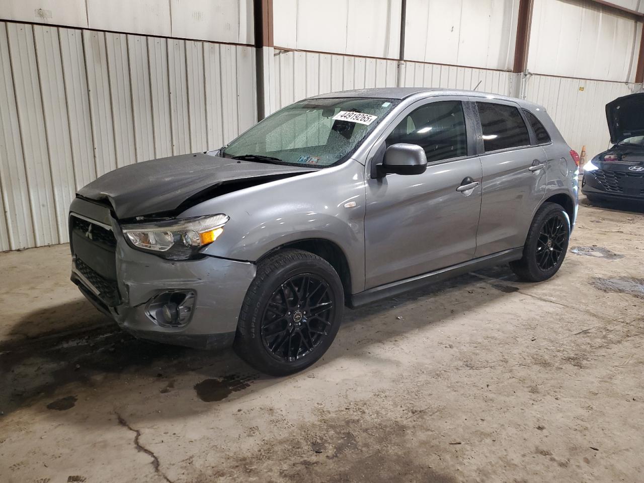 2015 Mitsubishi Outlander - Image 1