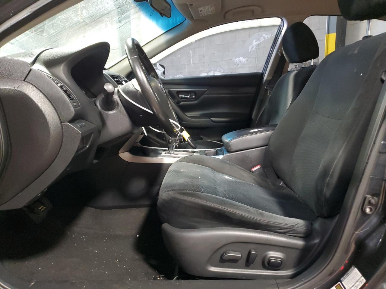 2015 Nissan Altima - Image 7