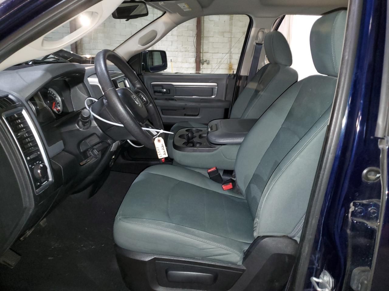 2016 RAM 1500 - Image 7