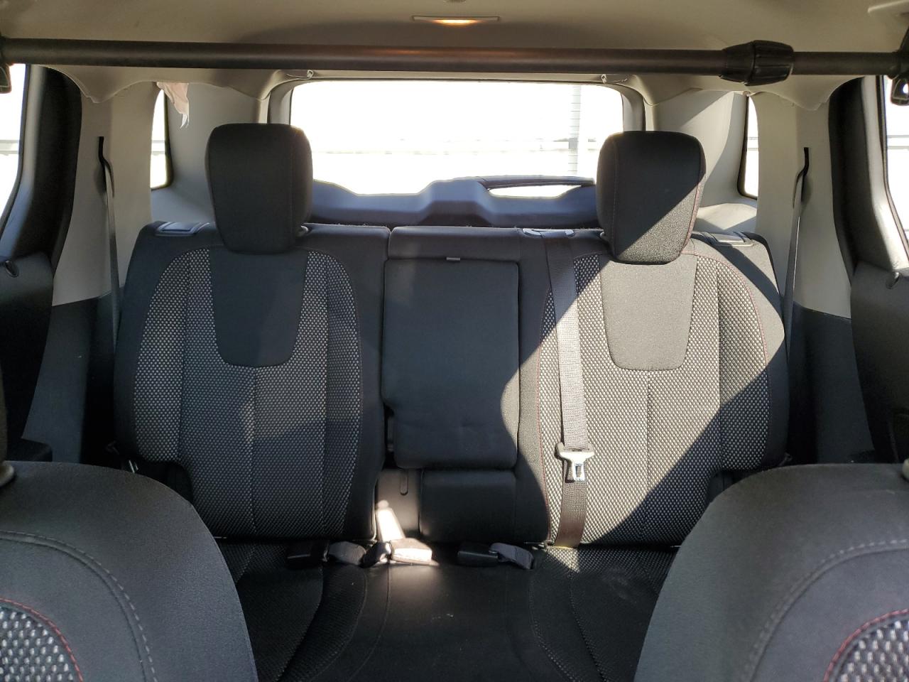 2016 GMC Terrain - Image 10