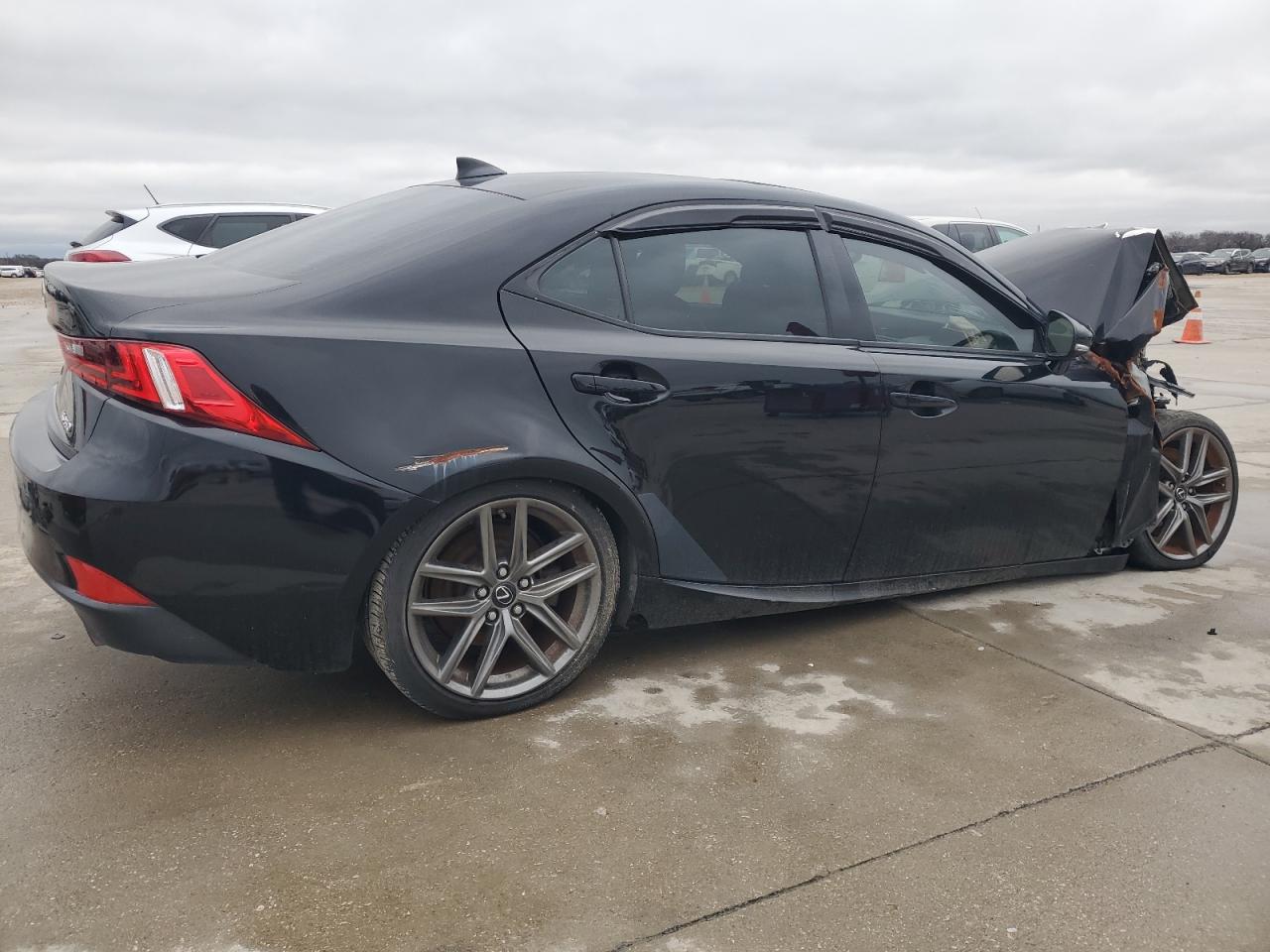 2014 Lexus IS - Image 3