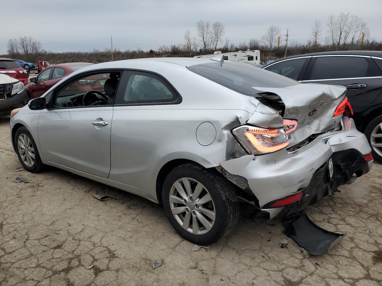 2015 Kia Forte - Image 2