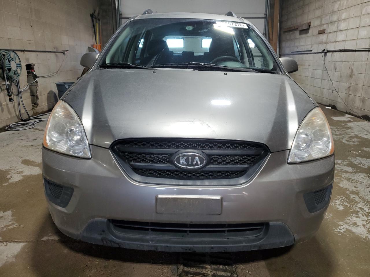 2009 Kia Rondo - Image 5