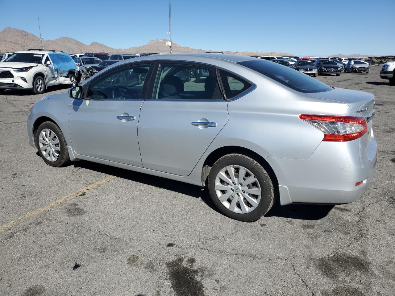 2015 Nissan Sentra - Image 2