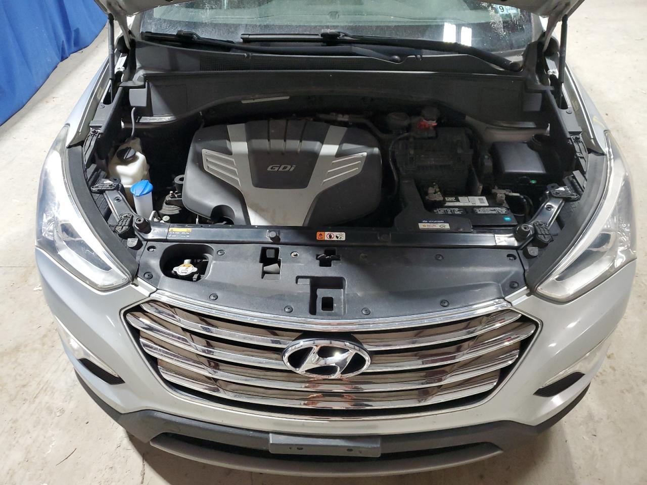 2013 Hyundai Santa Fe - Image 12