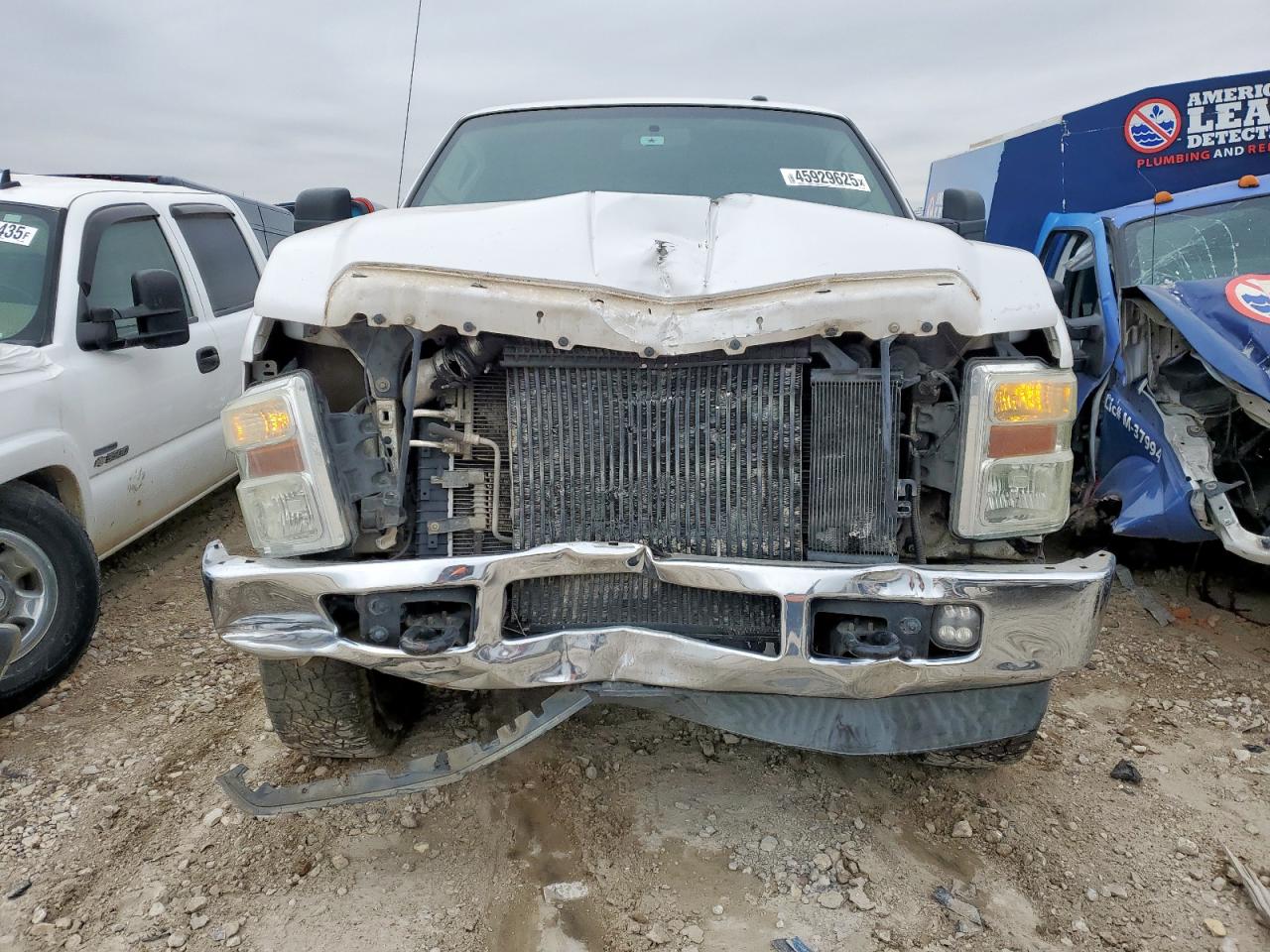 2010 Ford F350 - Image 5