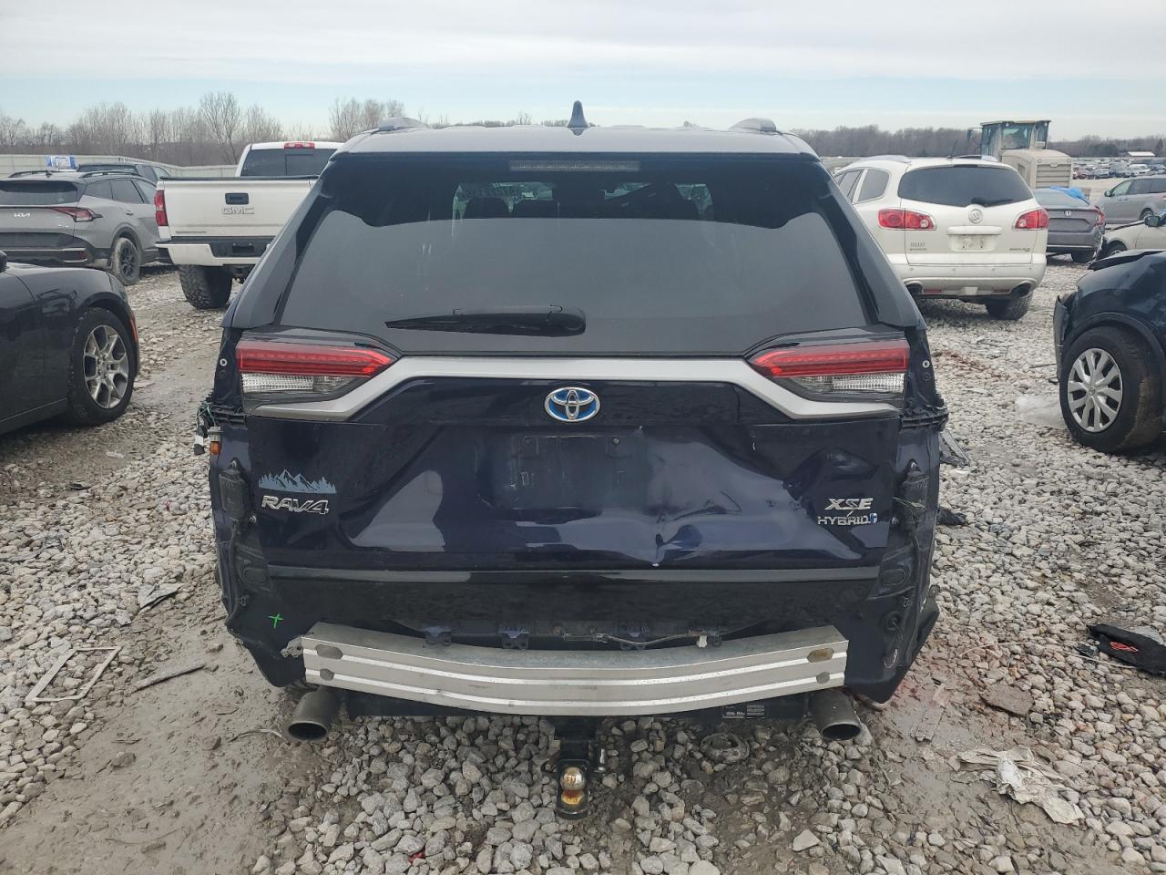 2020 Toyota RAV 4 - Image 6