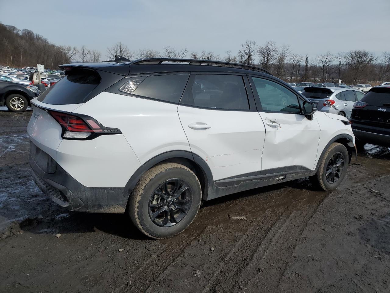 2024 Kia Sportage - Image 3