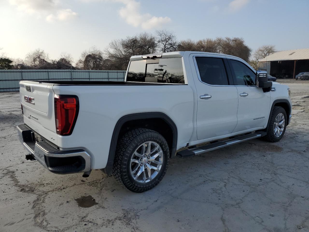 2021 GMC Sierra - Image 3