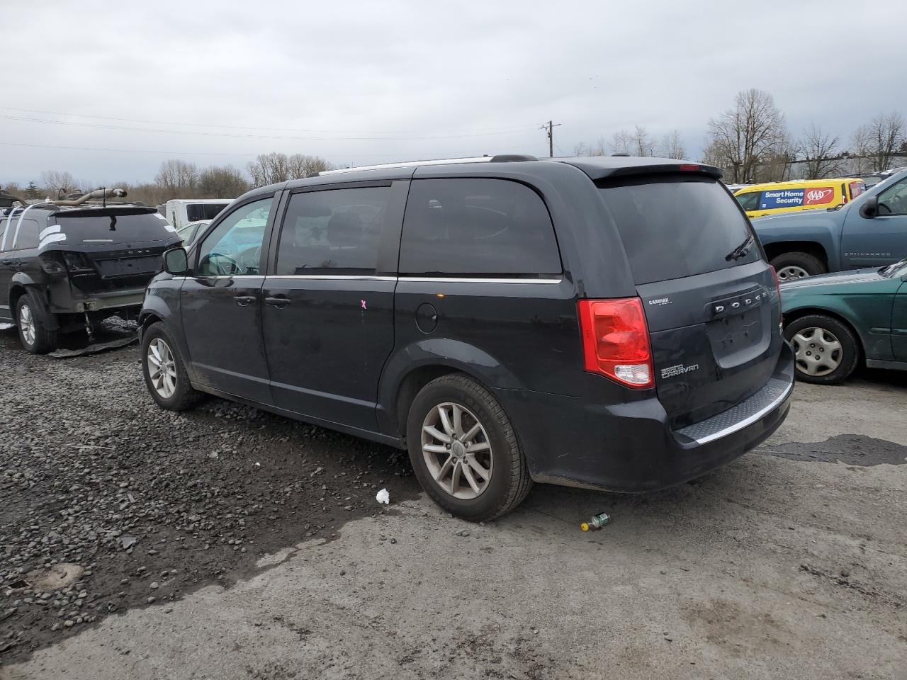 2018 Dodge Caravan - Image 2