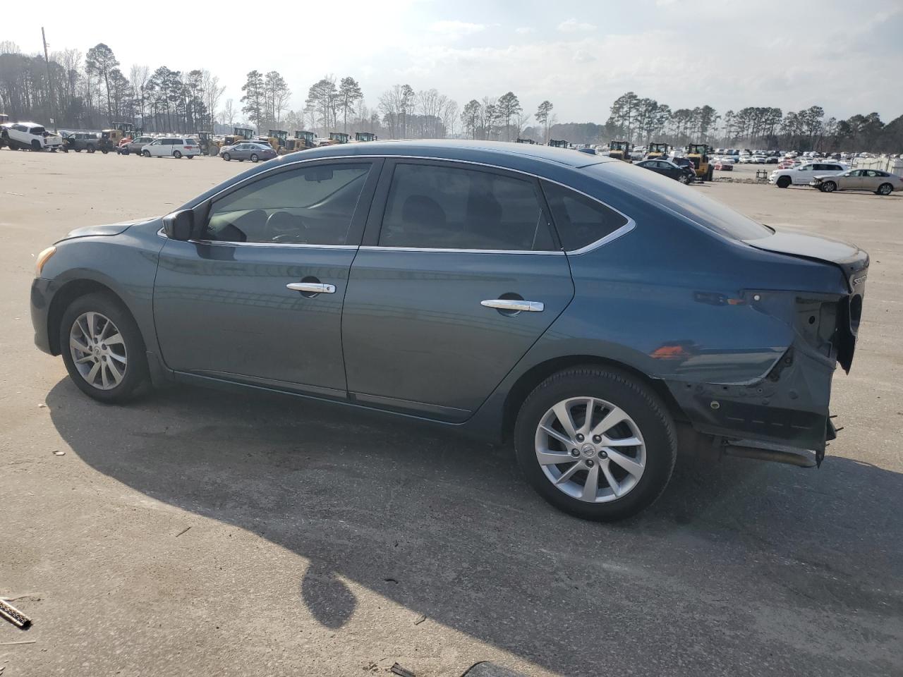 2015 Nissan Sentra - Image 2