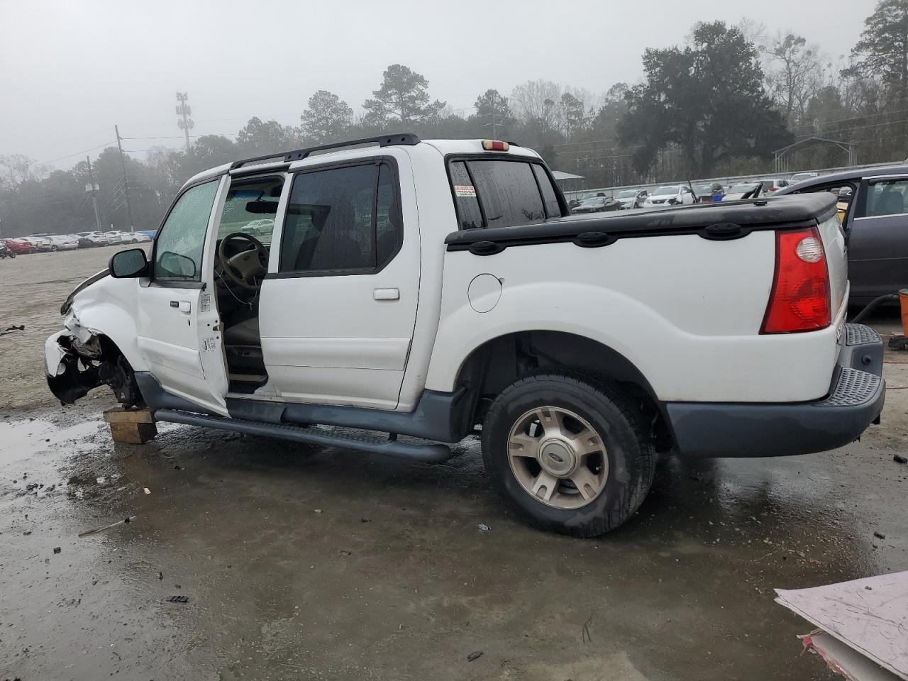 2003 Ford Explorer - Image 2