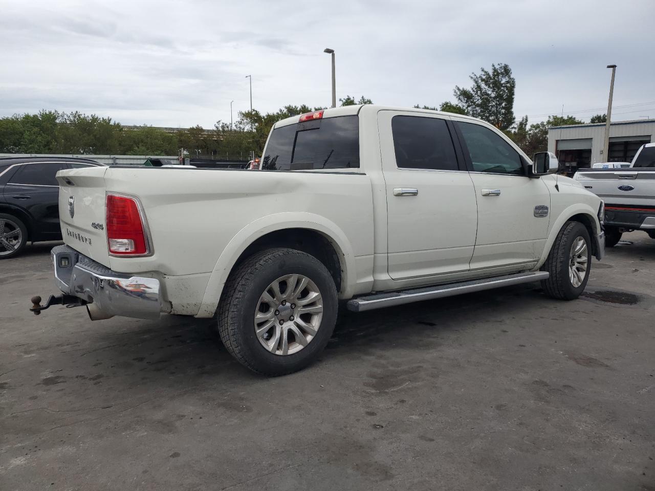 2018 RAM 1500 - Image 3