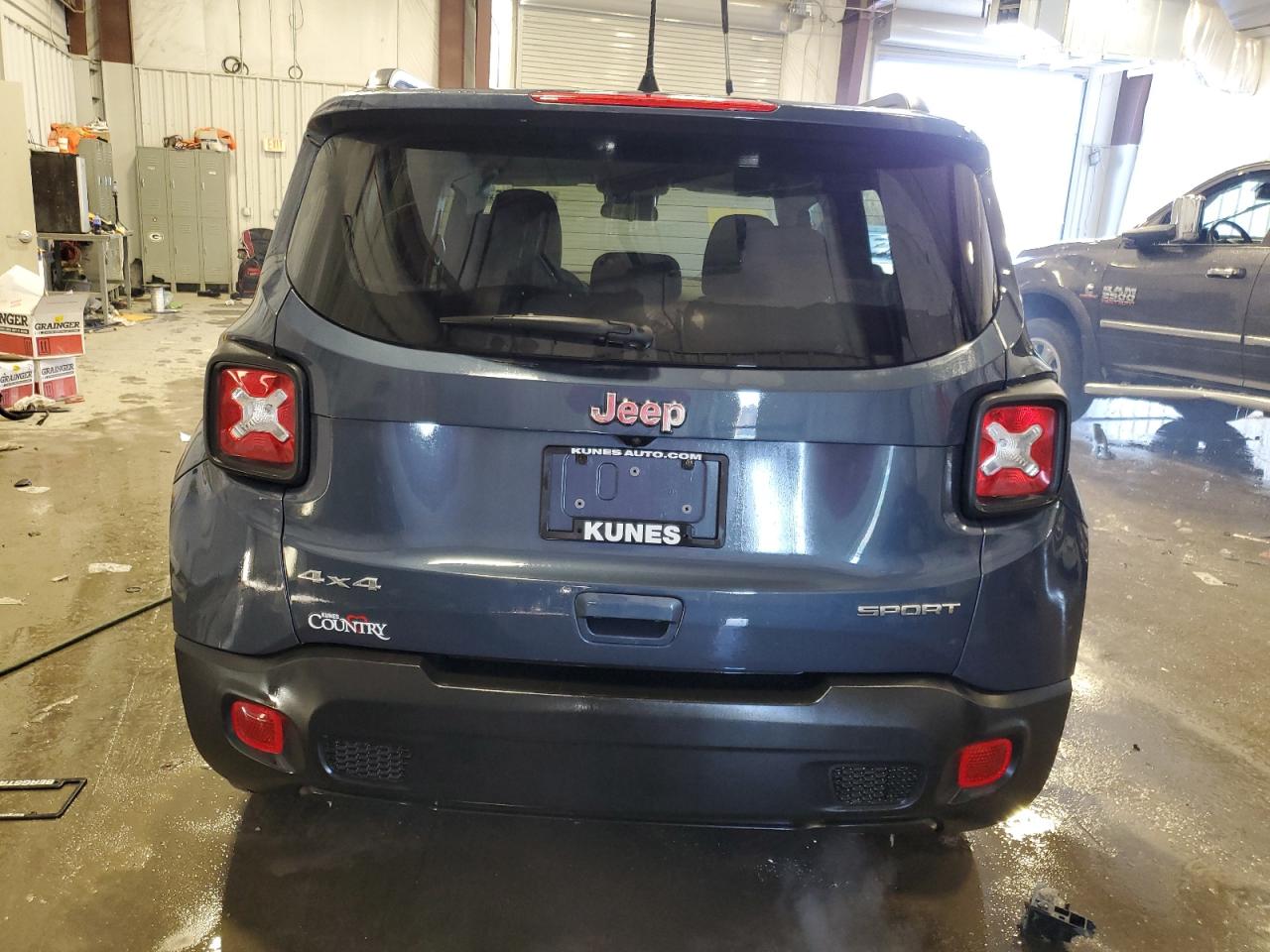 2021 Jeep Renegade - Image 6