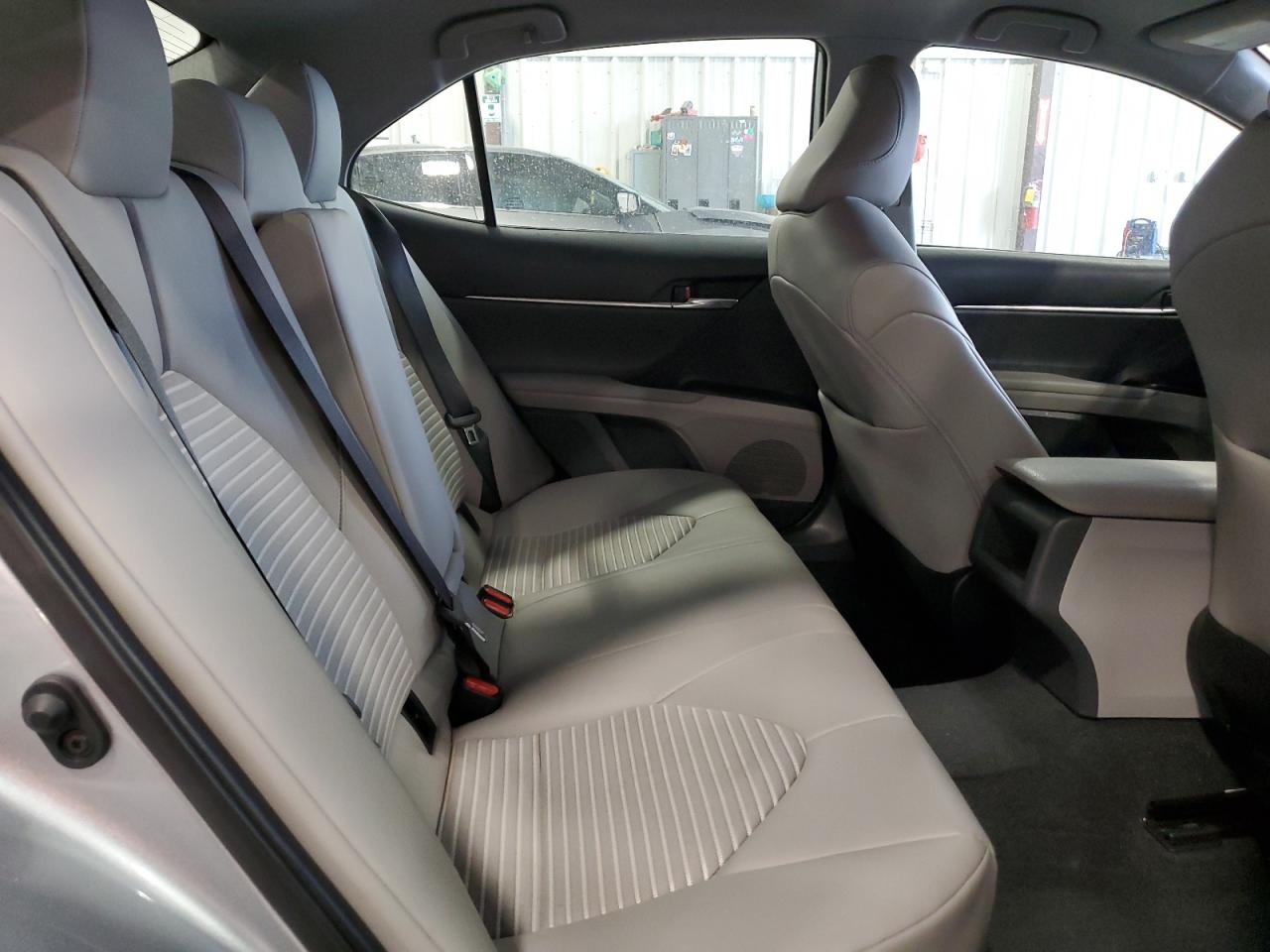 2022 Toyota Camry - Image 10