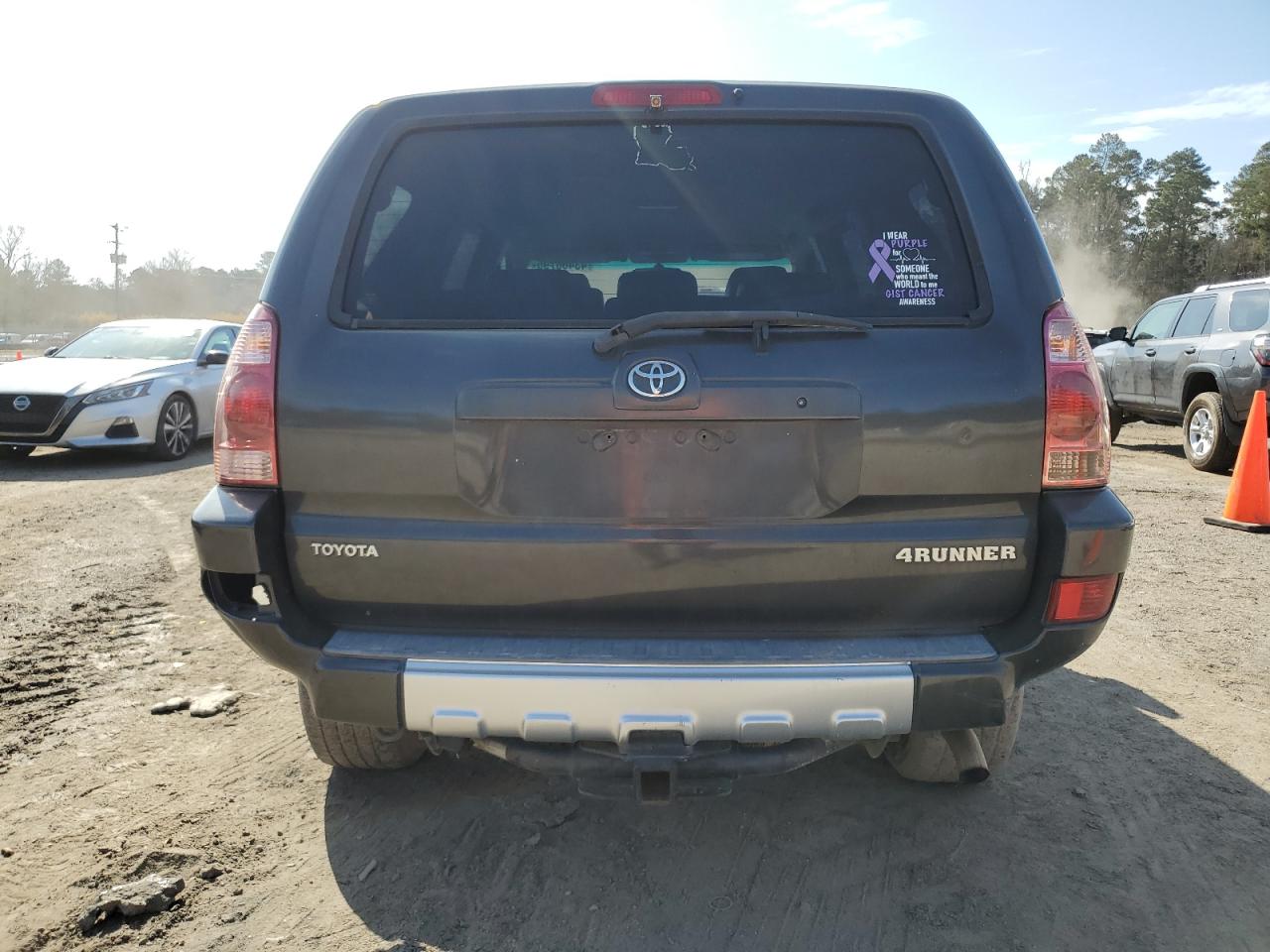 2004 Toyota 4Runner - Image 6