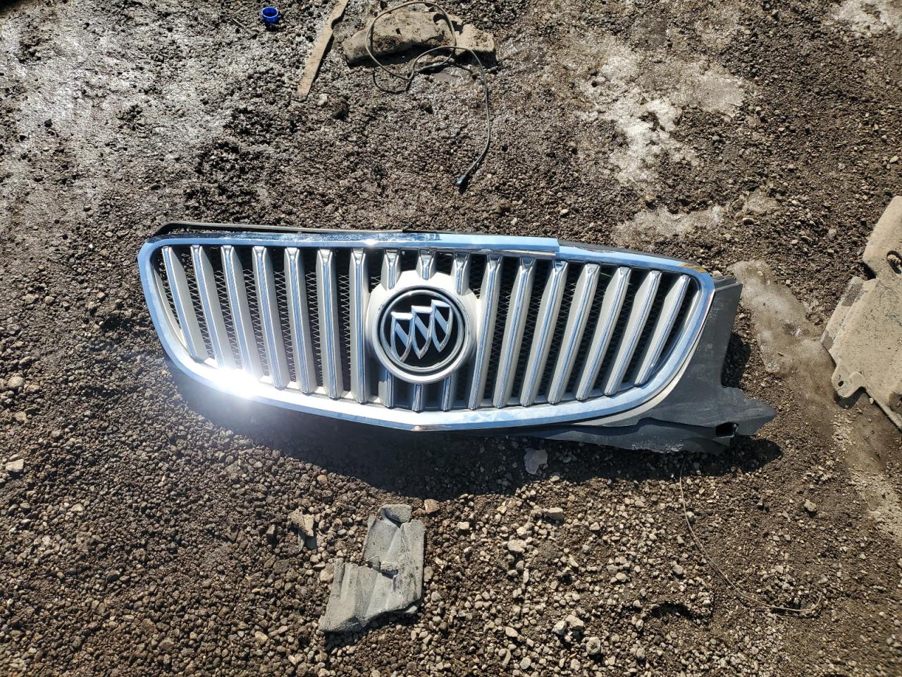 2011 Buick LaCrosse - Image 12