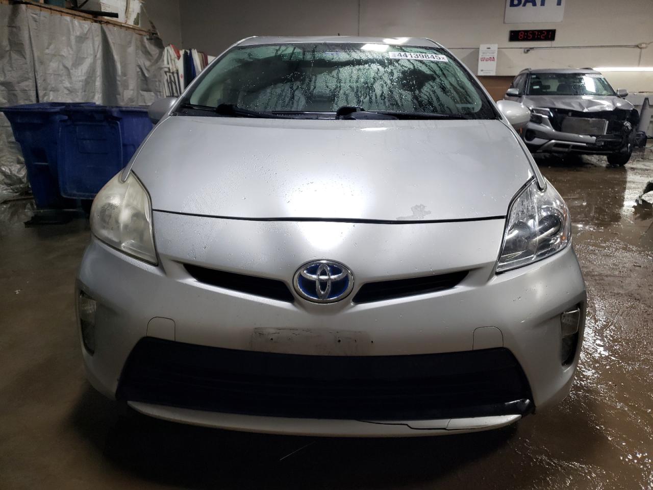 2015 Toyota Prius - Image 5