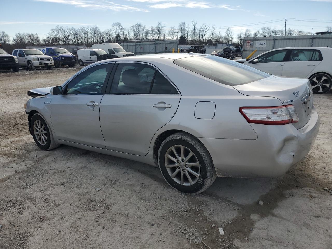 2011 Toyota Camry - Image 2