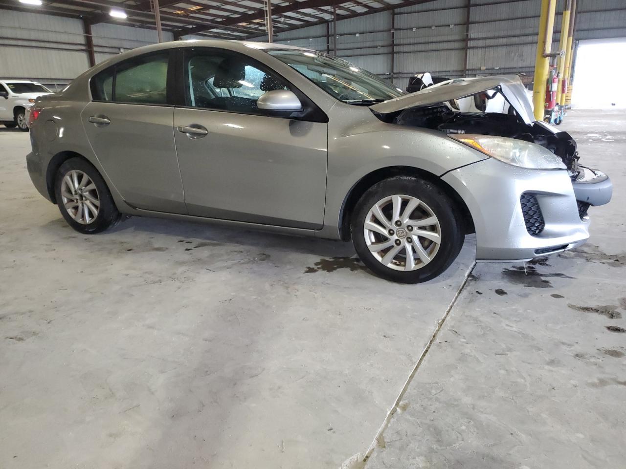 2012 Mazda 3 - Image 4