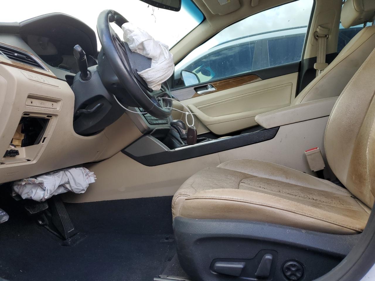 2015 Hyundai Sonata - Image 7