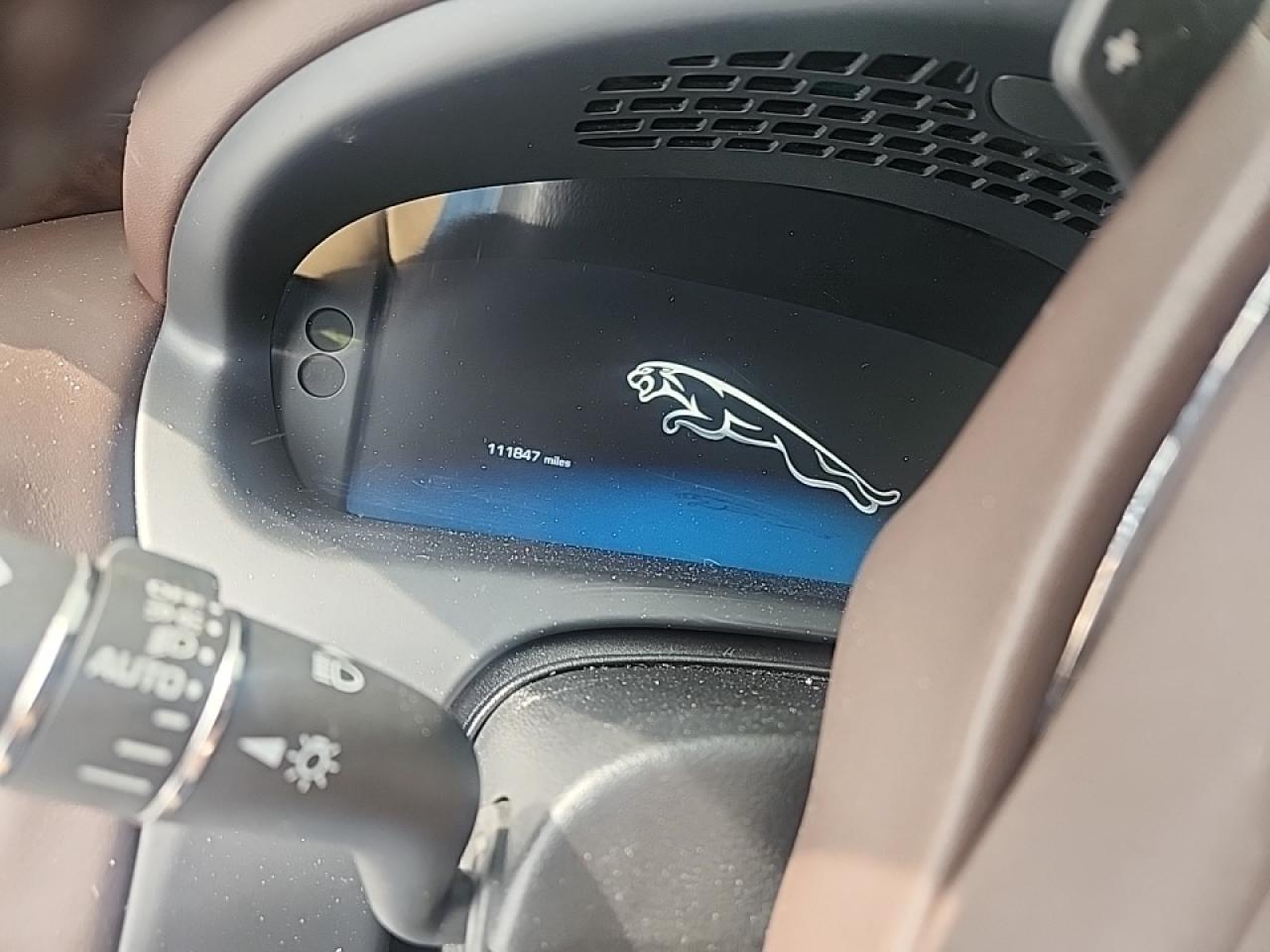 2011 Jaguar XJ - Image 9