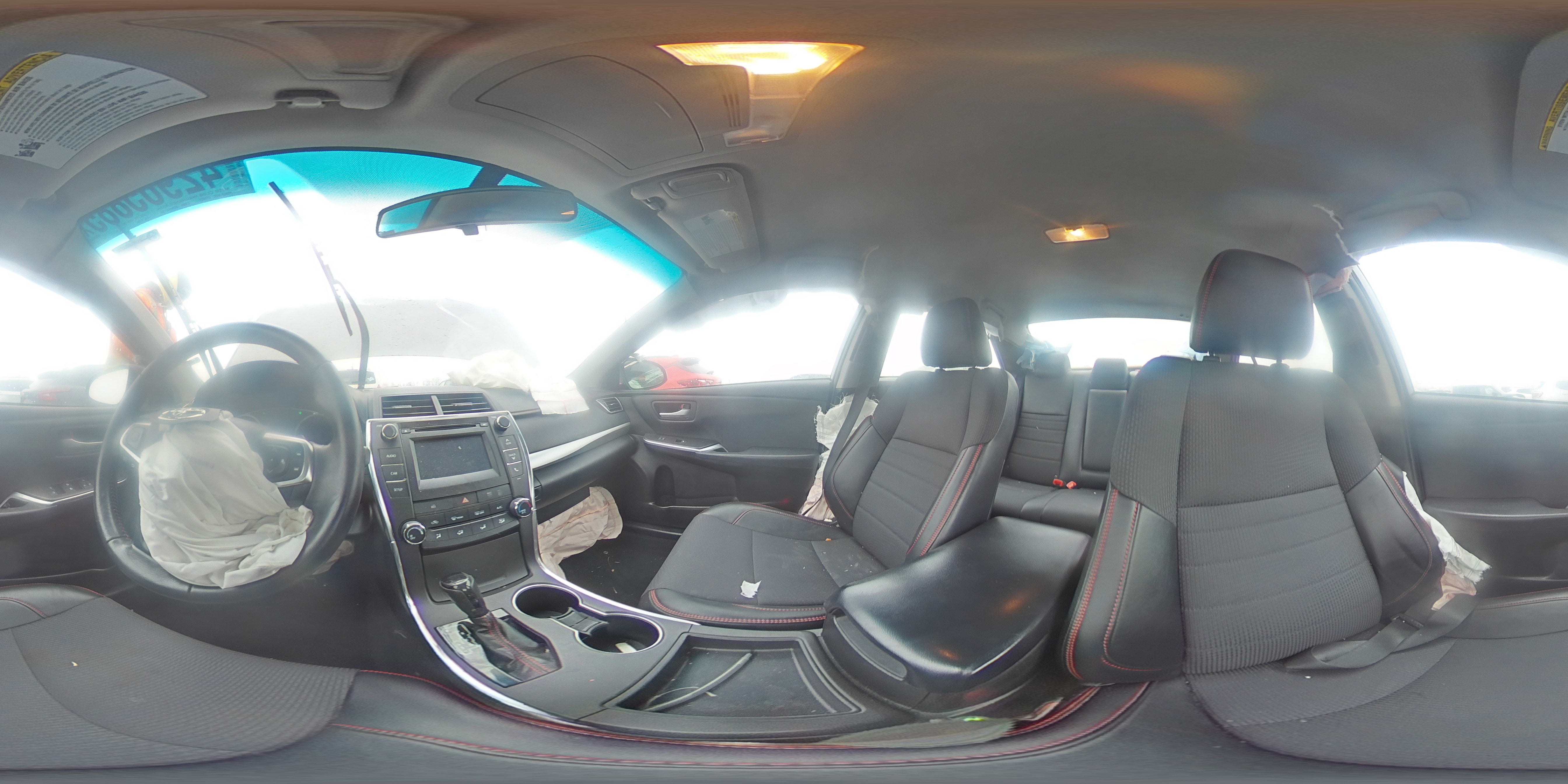 2016 Toyota Camry - Image 13