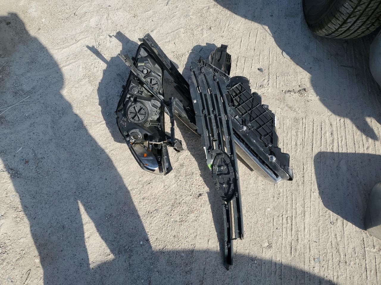 2015 Hyundai Sonata - Image 12