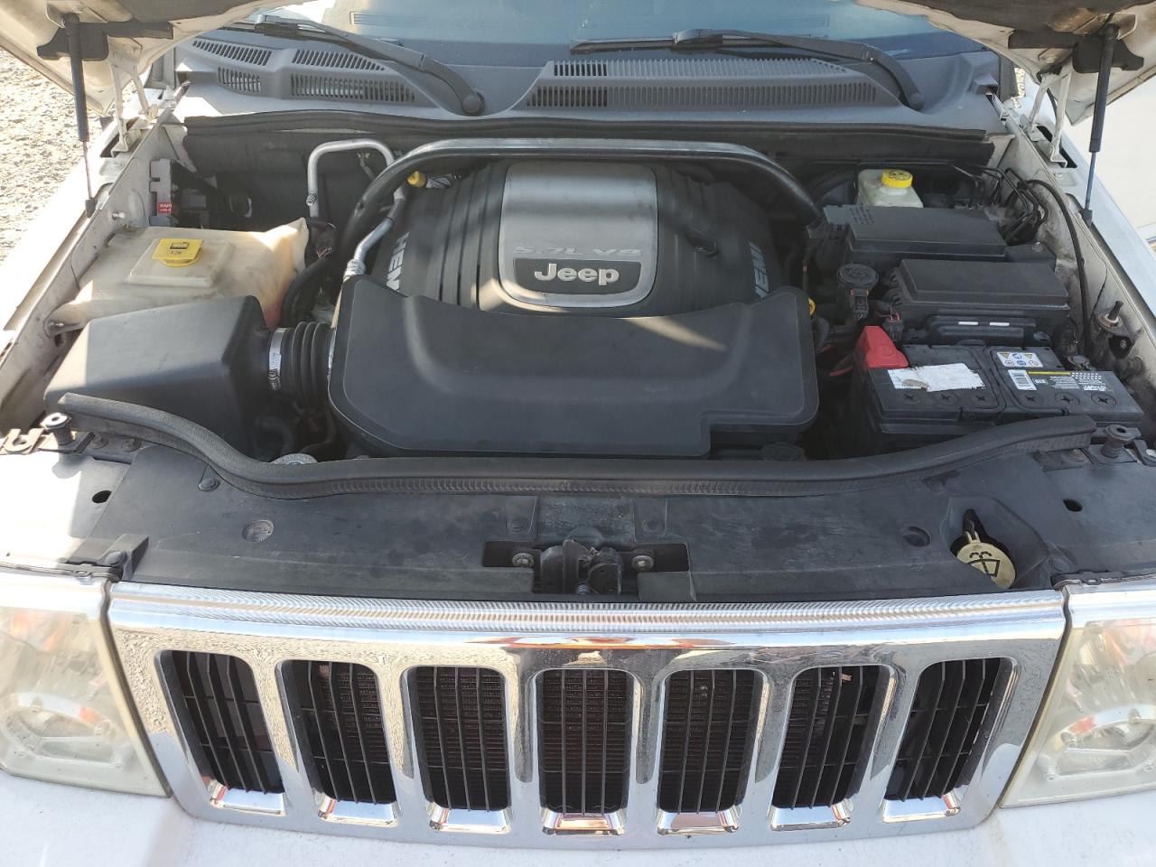 2008 Jeep Commander Limited VIN: 1J8HG58288C141743 Lot: 45709405