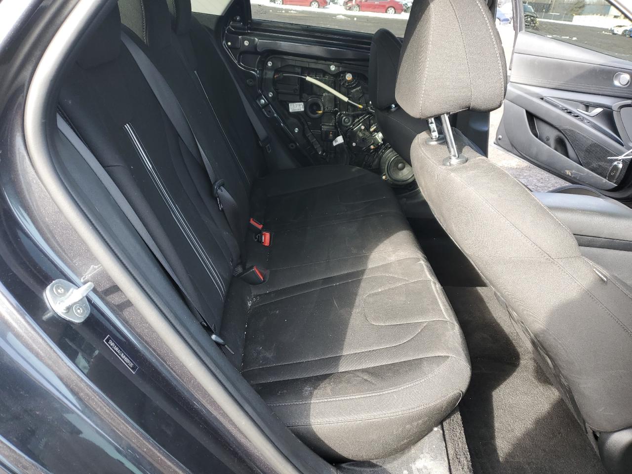 2021 Hyundai Elantra - Image 10