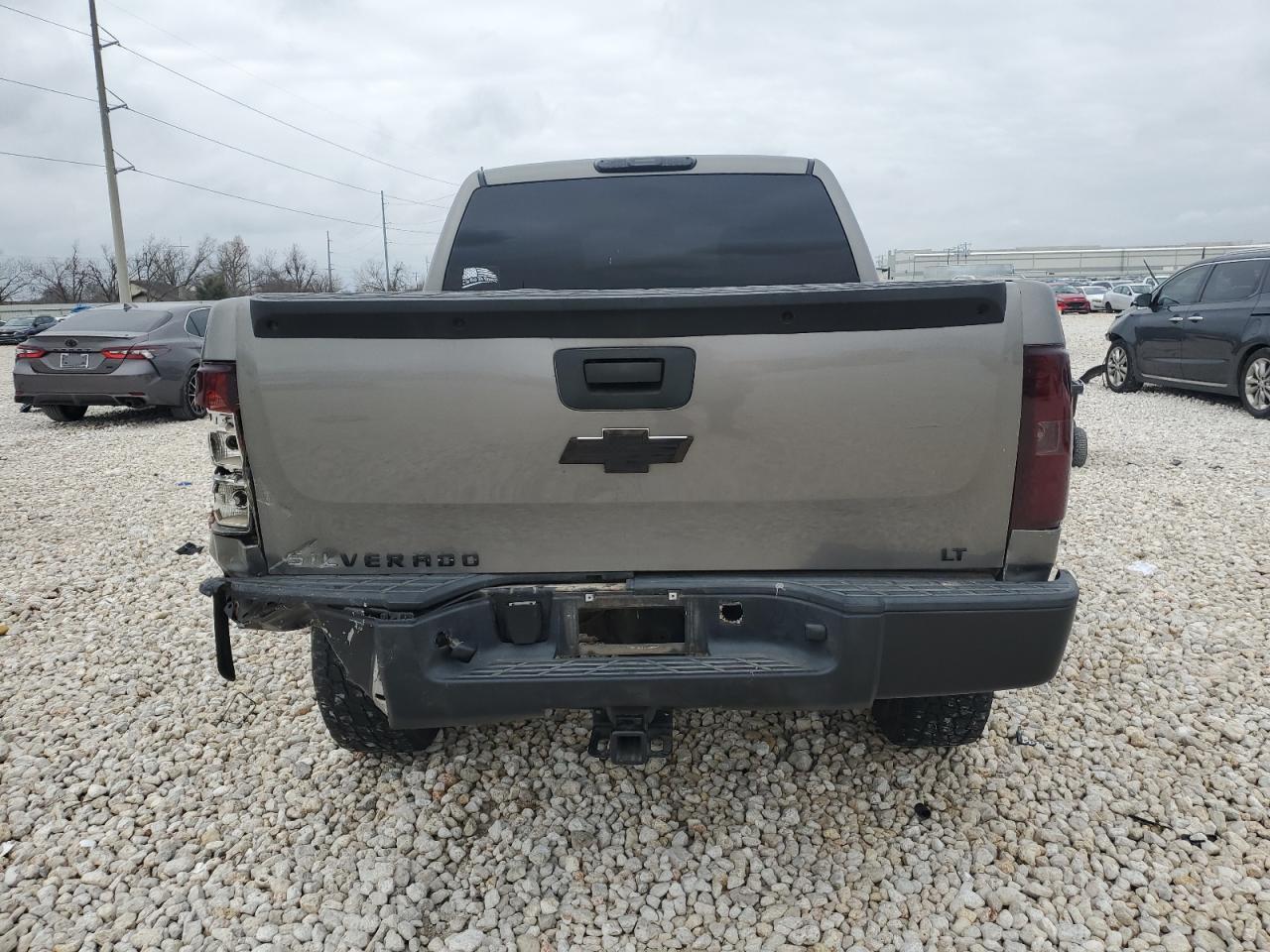 2009 Chevrolet Silverado - Image 6