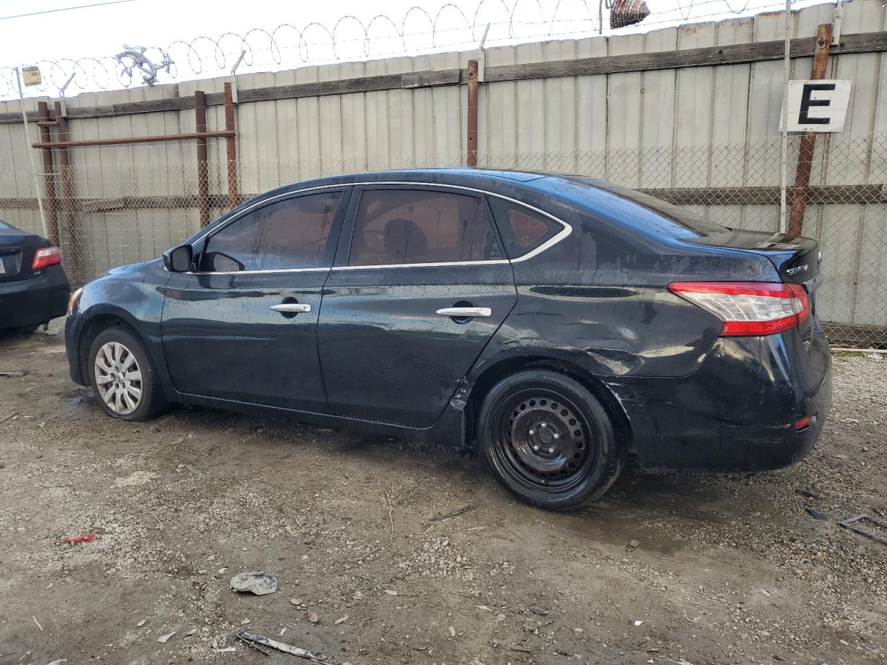 2014 Nissan Sentra - Image 2