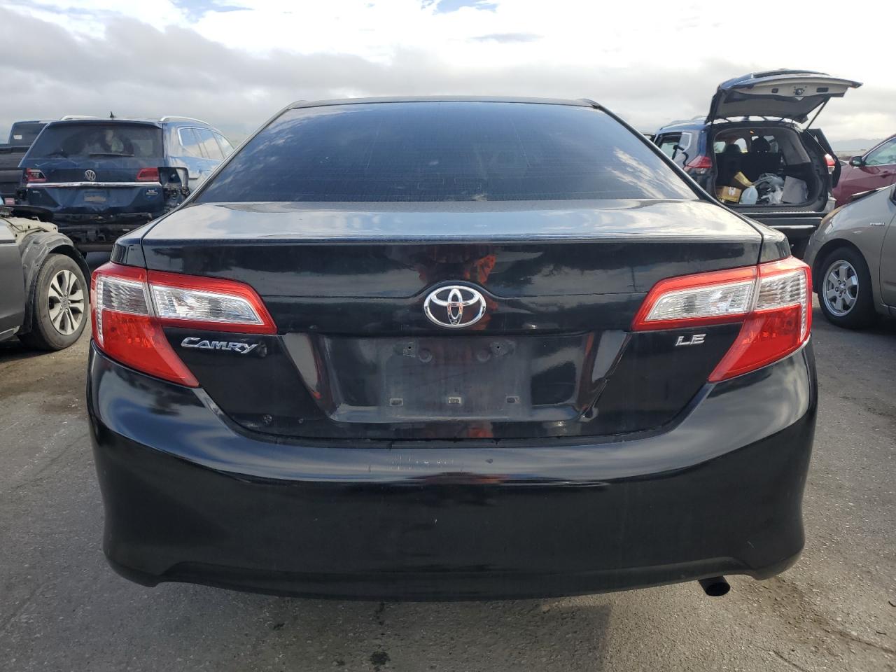 2012 Toyota Camry - Image 6