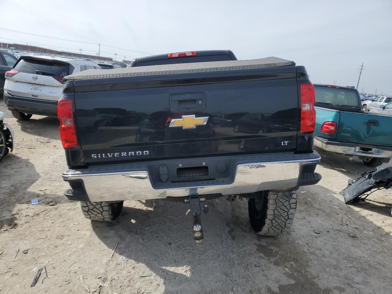 2015 Chevrolet Silverado - Image 6