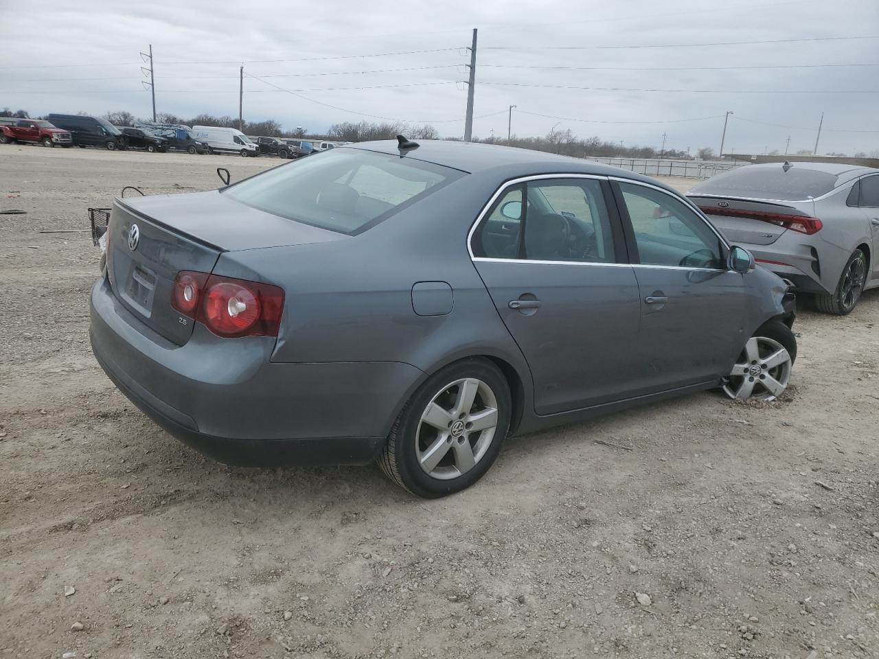 2008 Volkswagen Jetta - Image 3