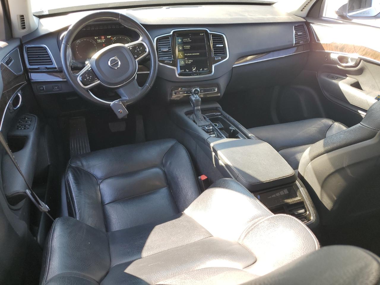 2016 Volvo XC90 - Image 8