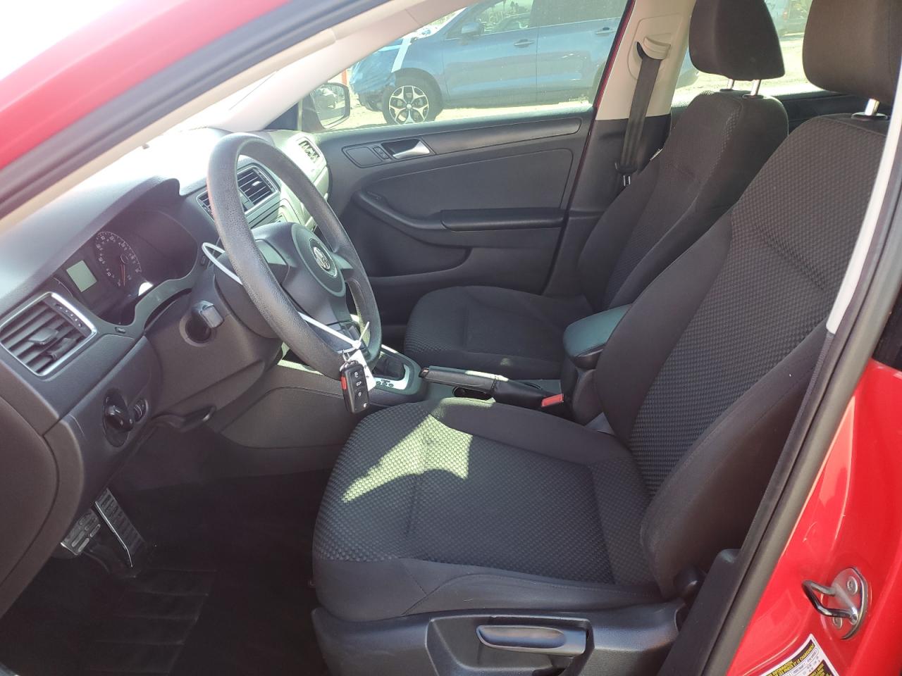 2014 Volkswagen Jetta - Image 7