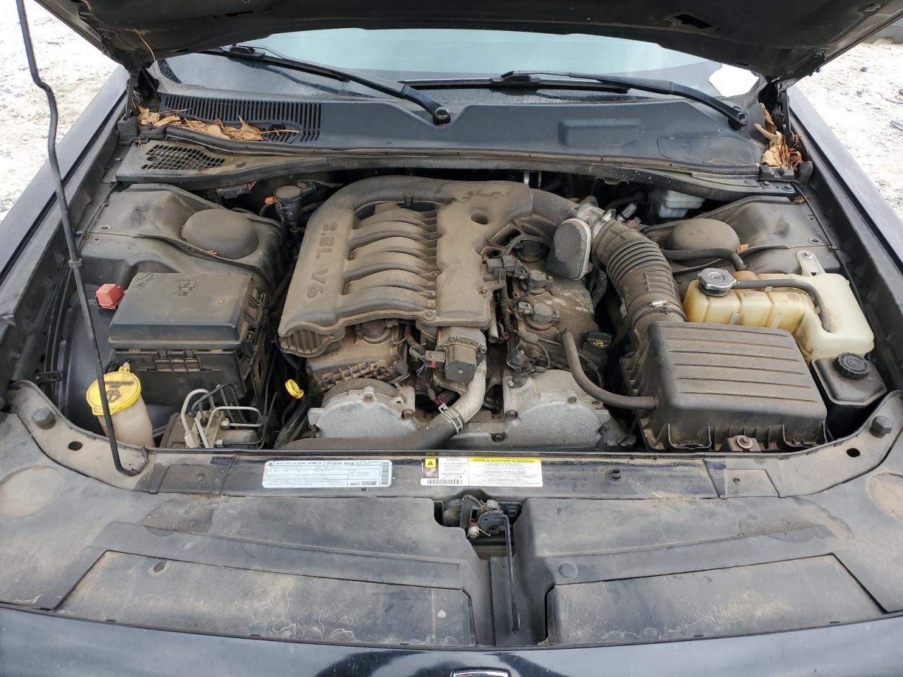 2010 Dodge Challenger - Image 11