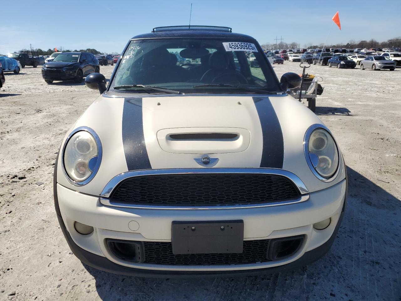 2011 MINI Cooper - Image 5