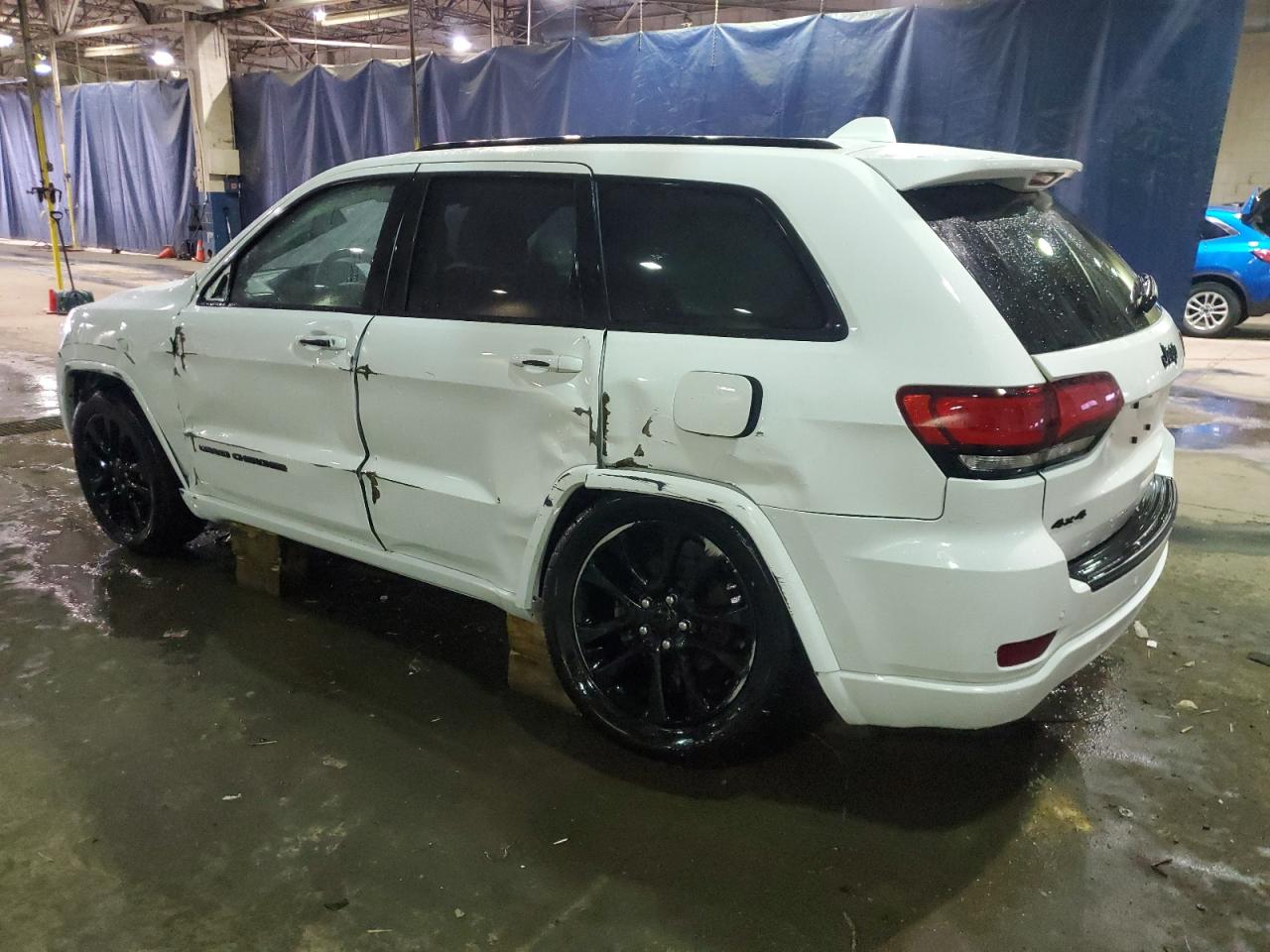 2020 Jeep Grand Cherokee - Image 2