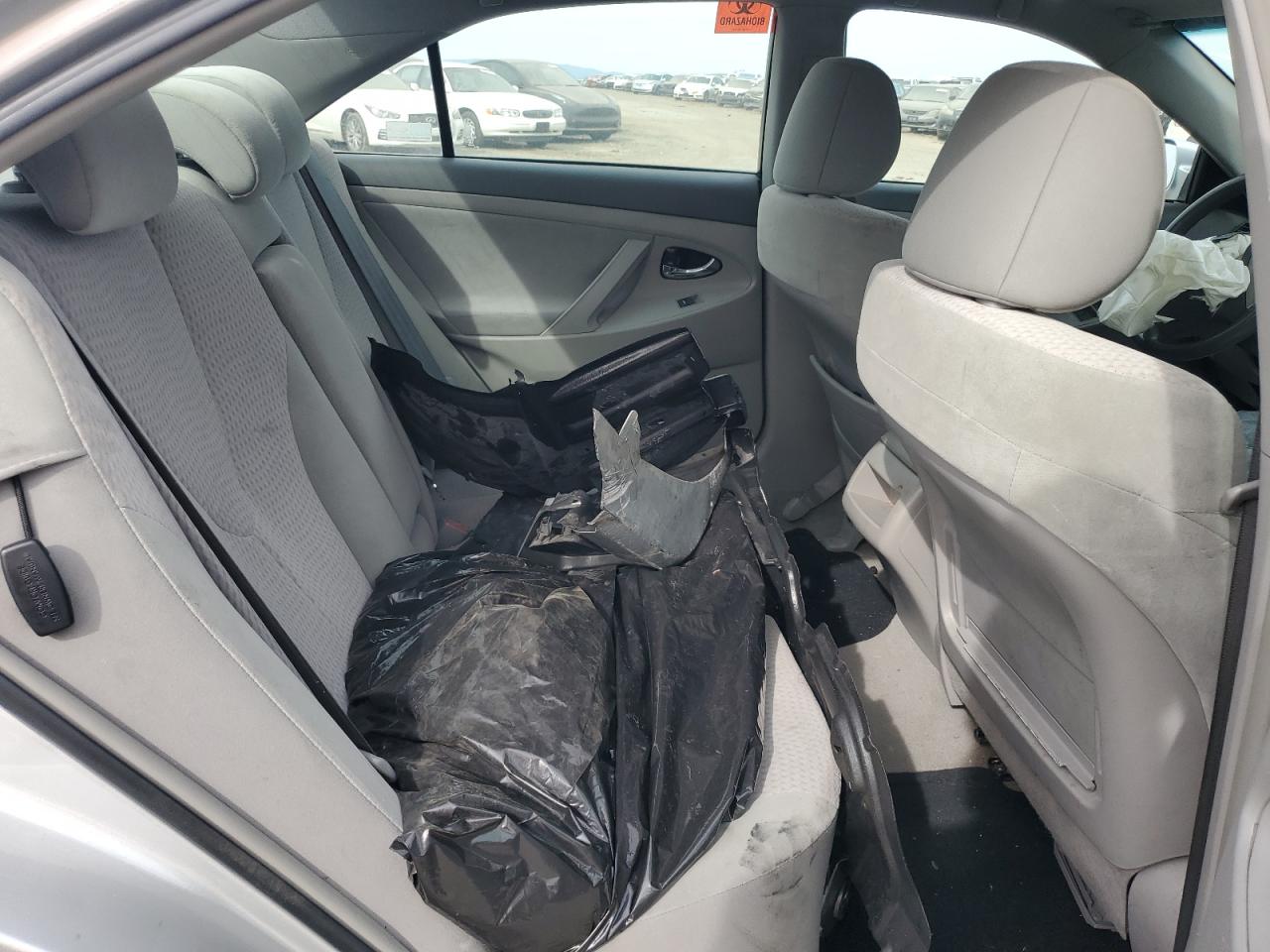 2011 Toyota Camry - Image 10