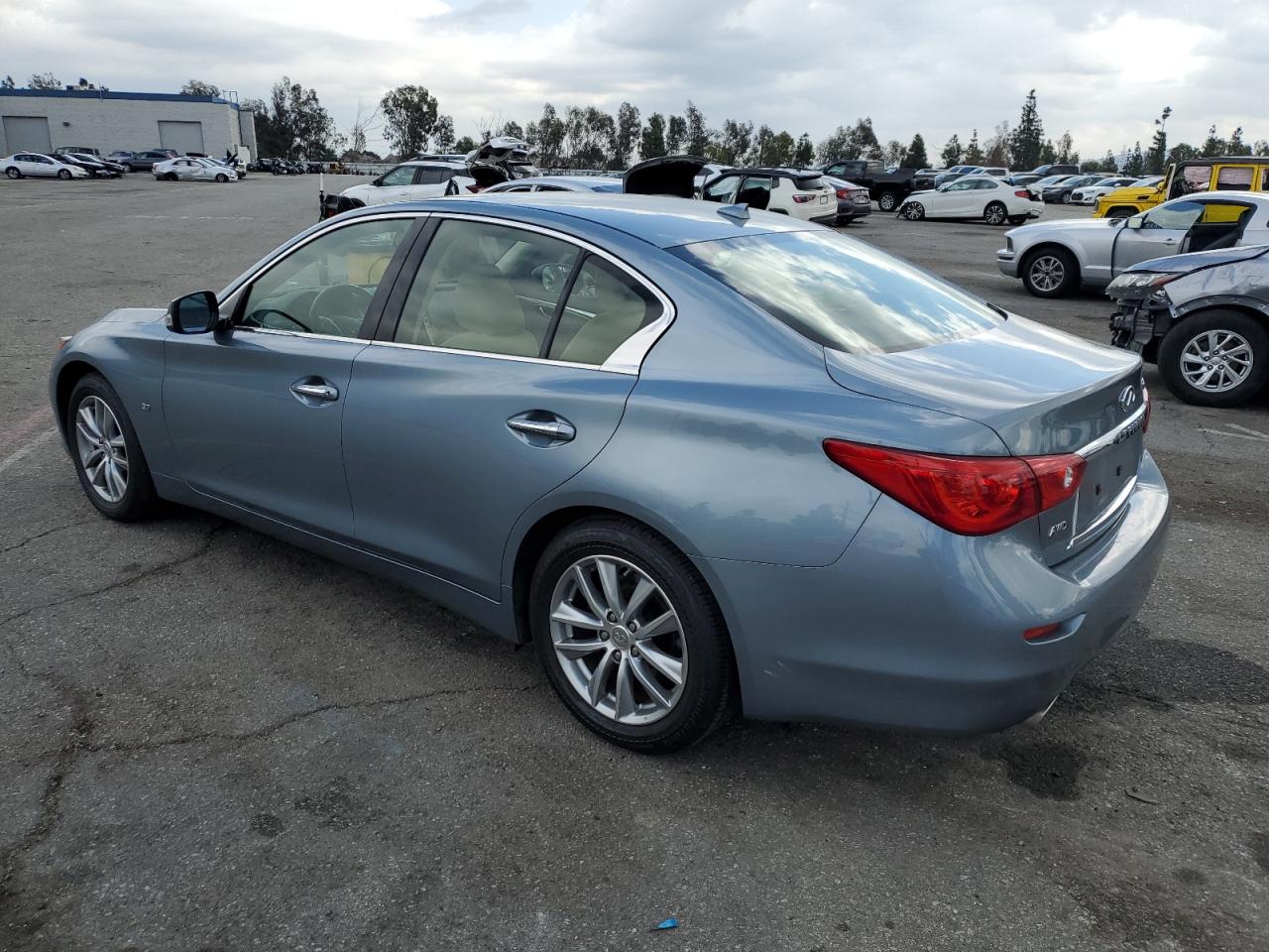 2014 Infiniti Q50 - Image 2