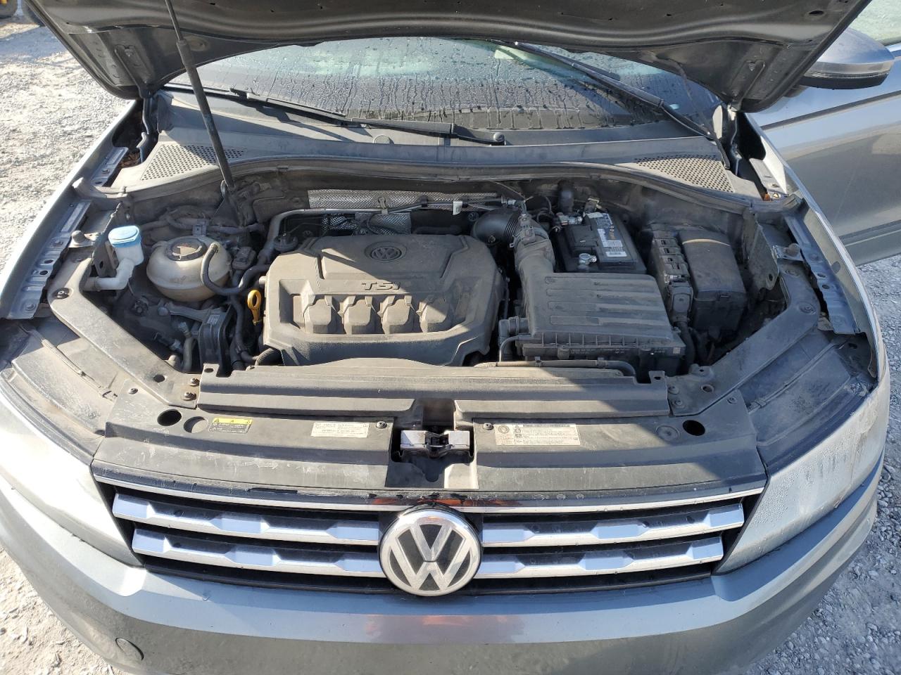2019 Volkswagen Tiguan - Image 14