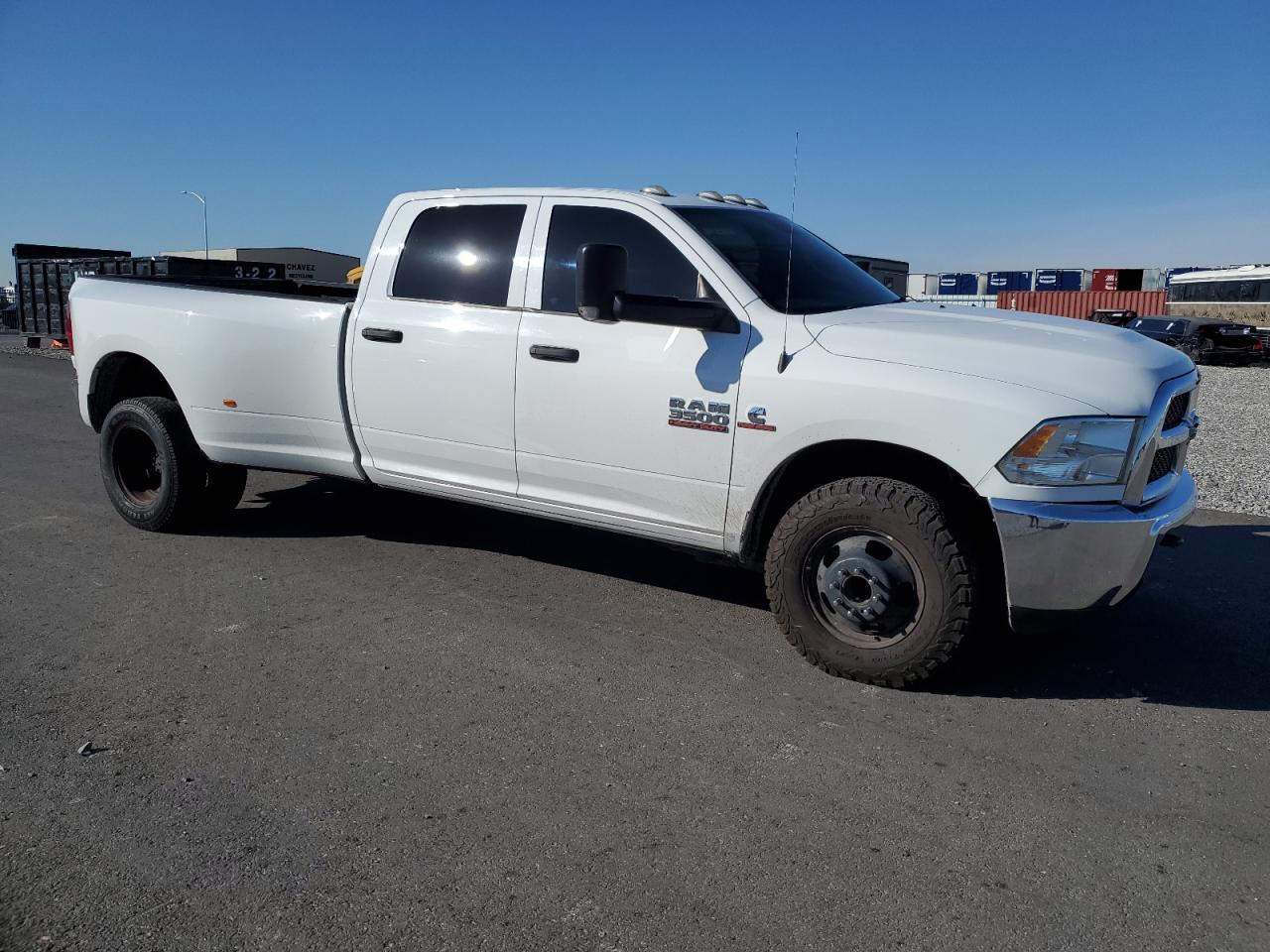 2017 RAM 3500 - Image 4